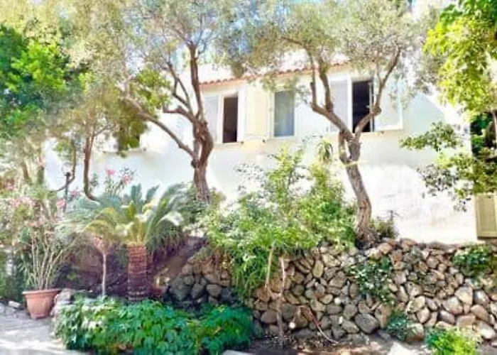 Ischia-forio-punta Caruso-la Grille Du Coq-villa 3 Il Prezzo Della E Riferito All'intero Con Il Limite Delle Persone Previste N 6 *